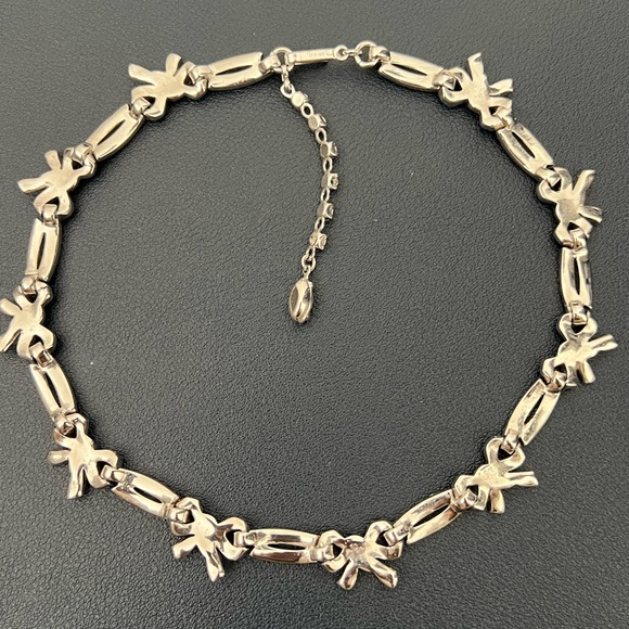 VTG Trifari vintage bow with rhinestones silver tone necklace - Picture 4 of 4